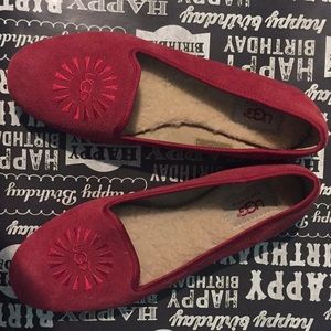 Soft red, Ugg flats